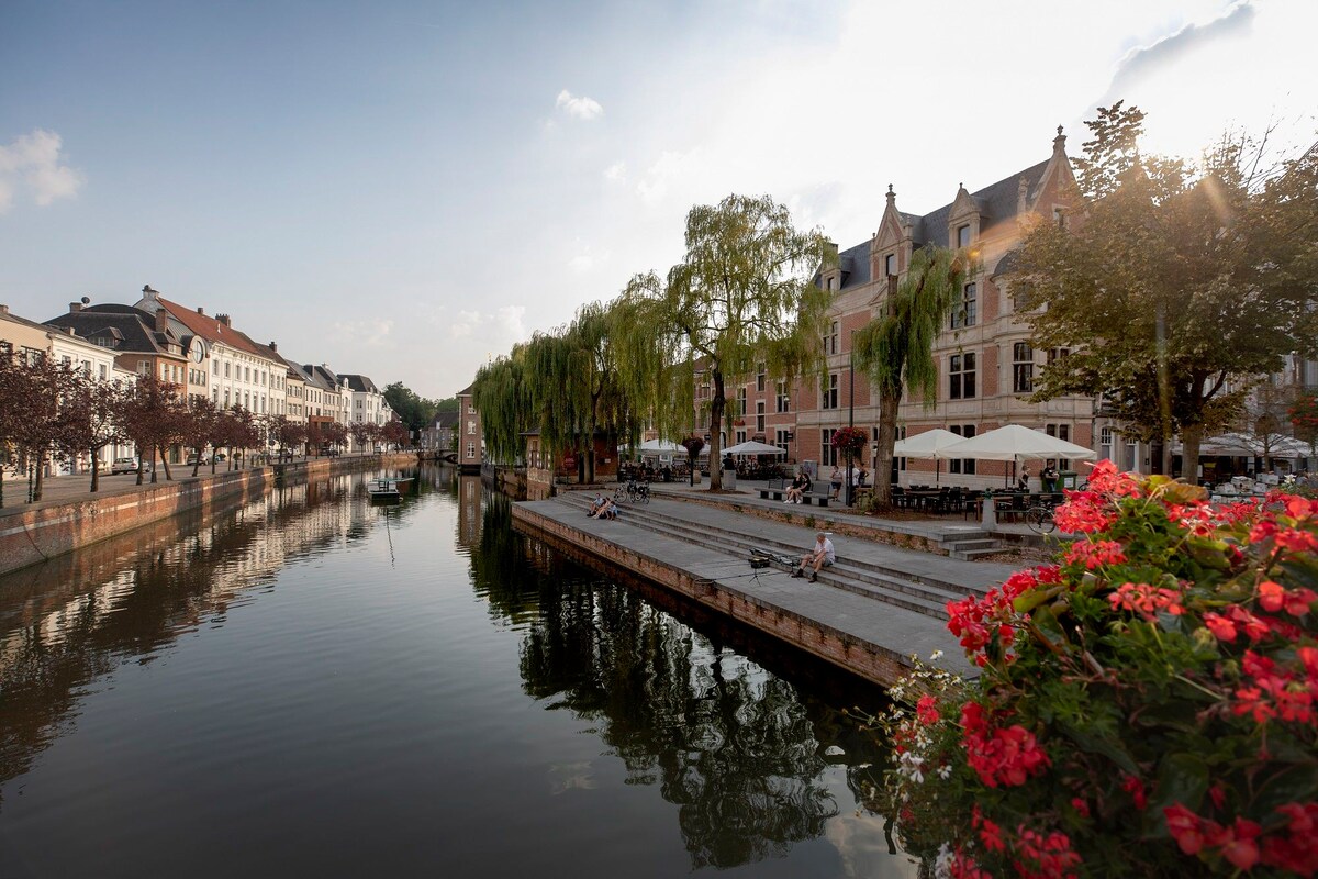 Fantastisch Heerlijk Ruime Grote Lounge Slaapkamer