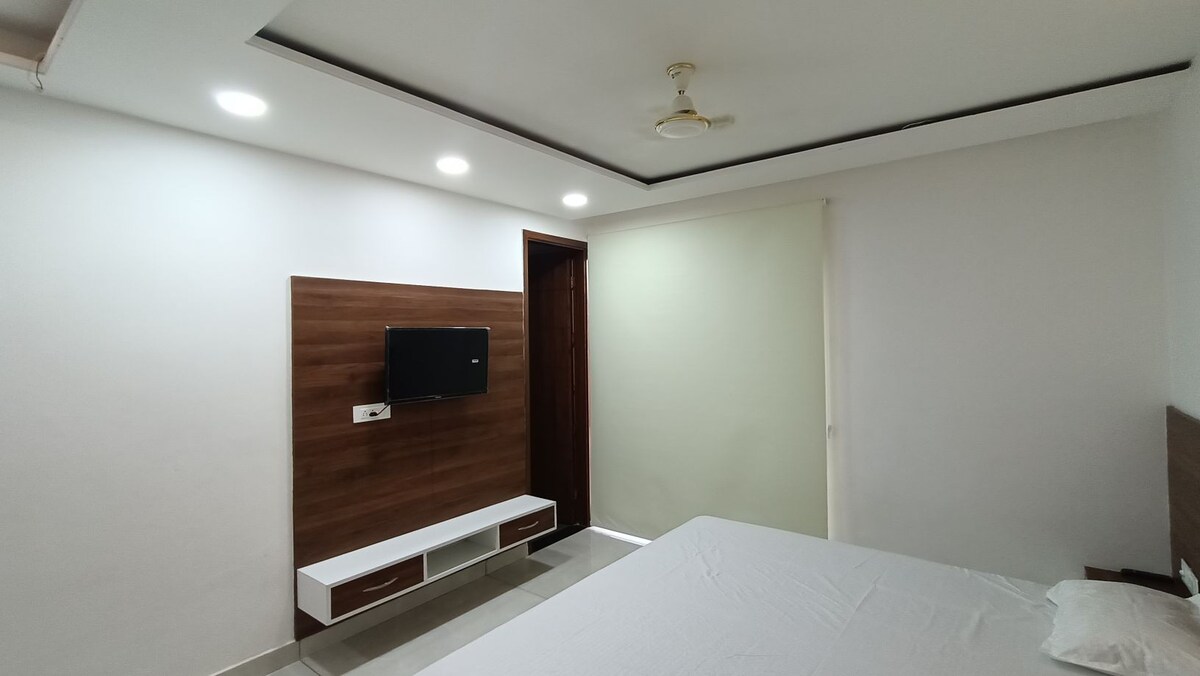 Ishwar Bharti Apartments 3floor