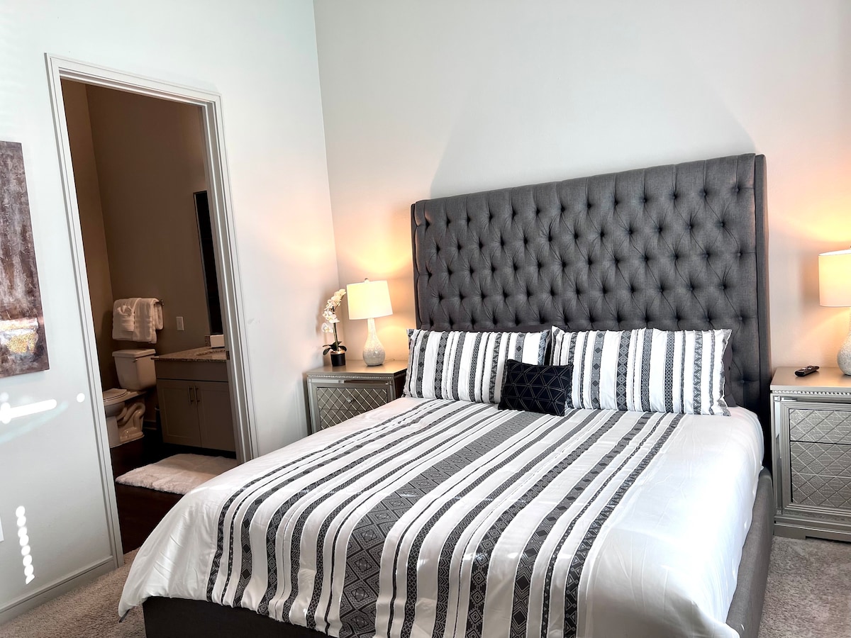 宽敞的3卧室公寓，配备现代便利设施- Las-Colinas