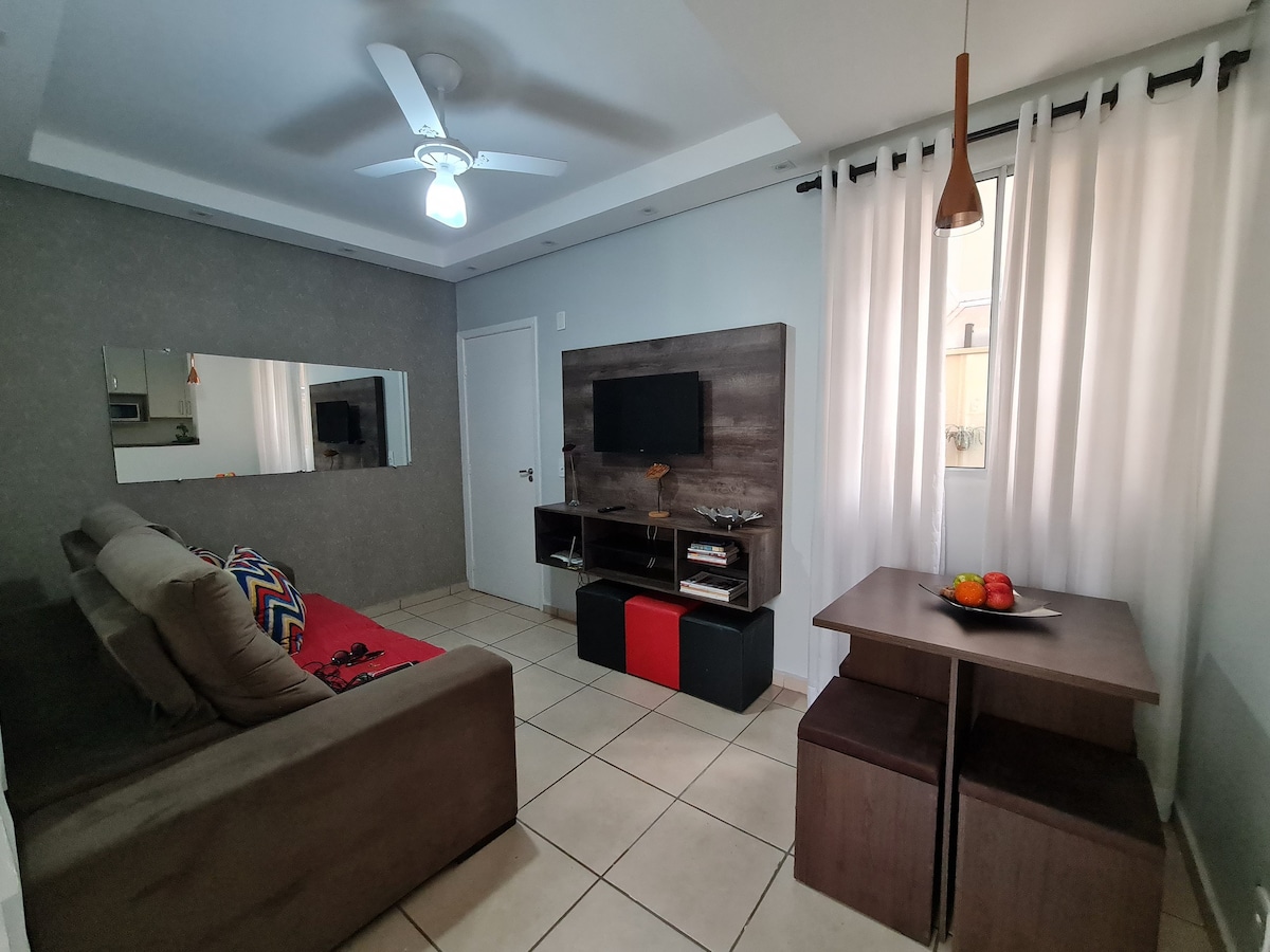 Apartamento térreo com quintal! Aceita Pet.