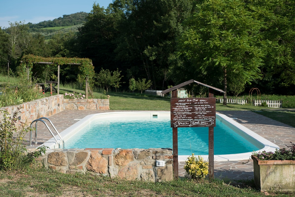 Molino di Amarrante别墅，私人泳池