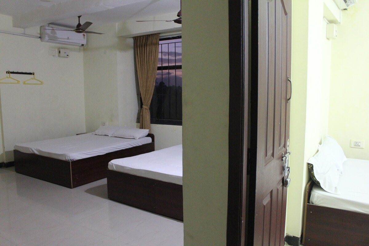 Six Bed Non AC - Aishvarya Residency