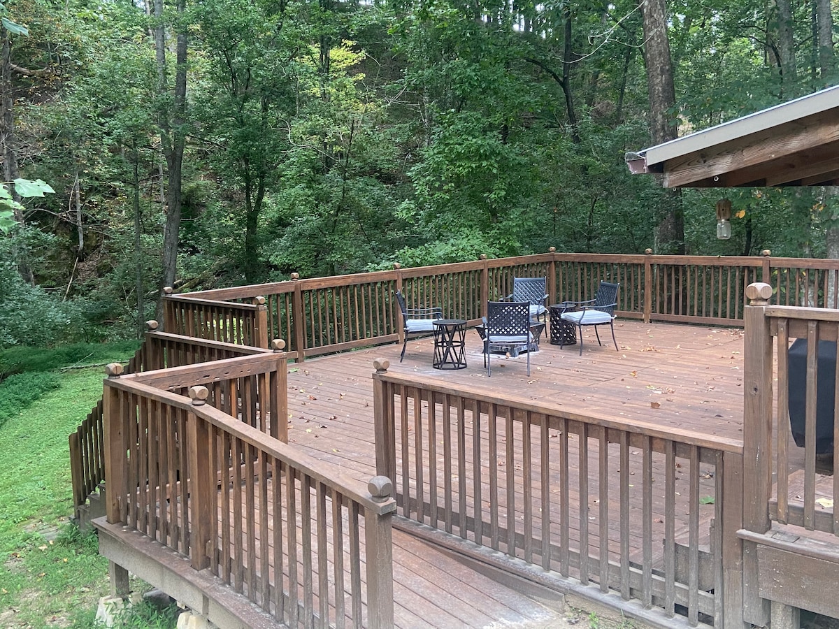 Cozy Cabin/guest house in Radford, near VT