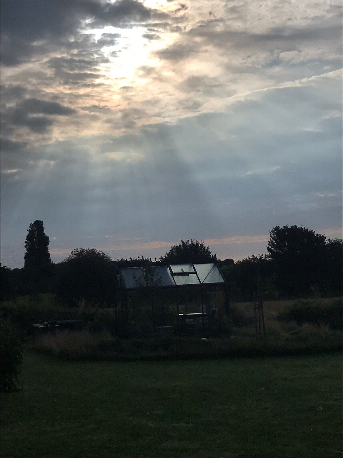 Nyt Sommerhus, skøn terrasse, fantastisk strand