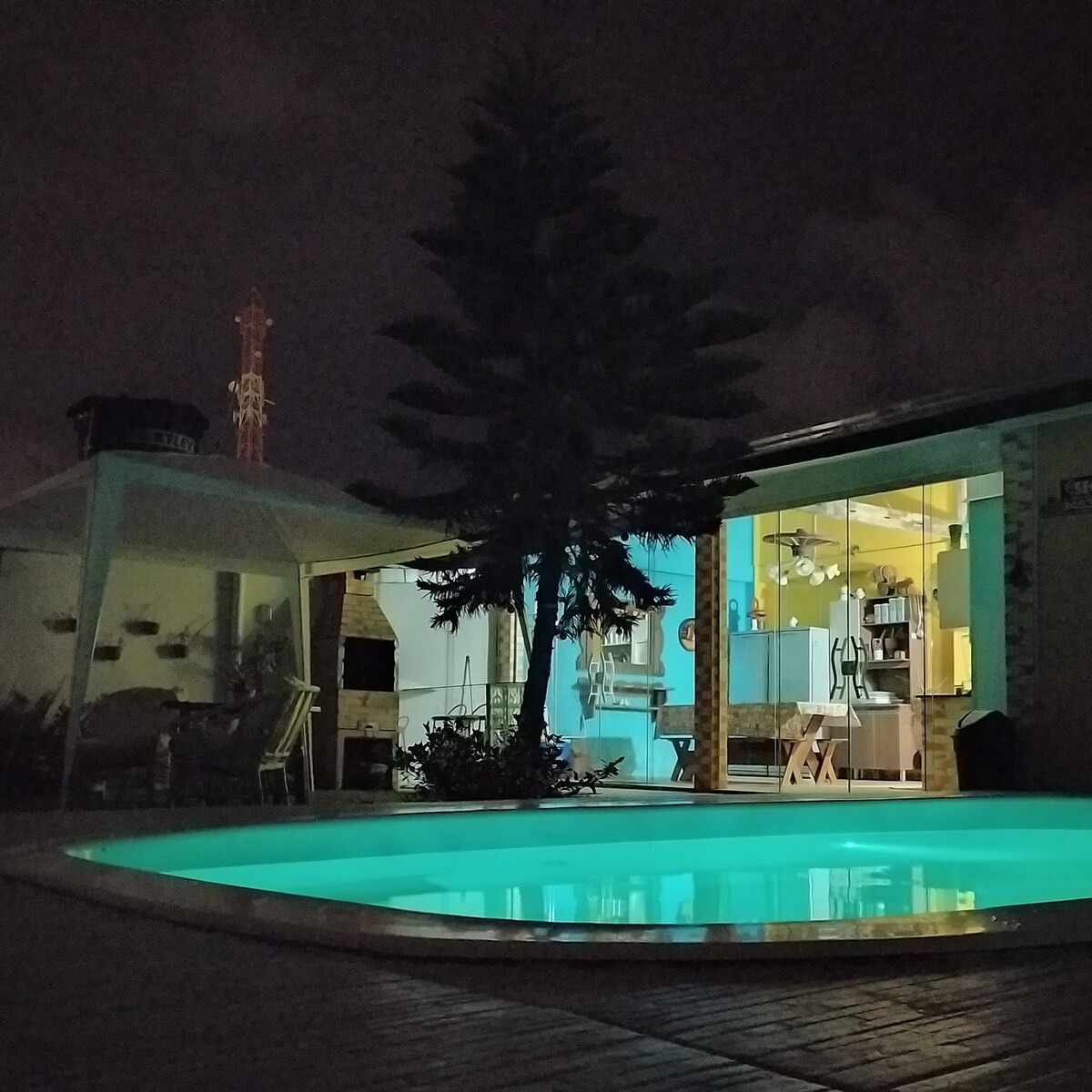 Casa Vento太阳能电池-游泳池，距离海边500米！