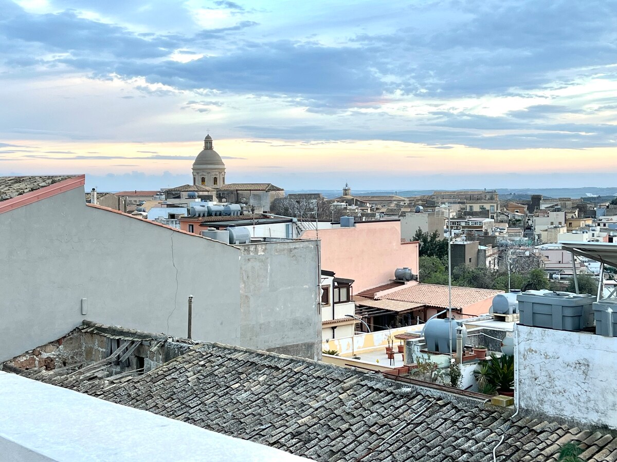 Casa Nel Centro Storico di Noto - con Terrazzo