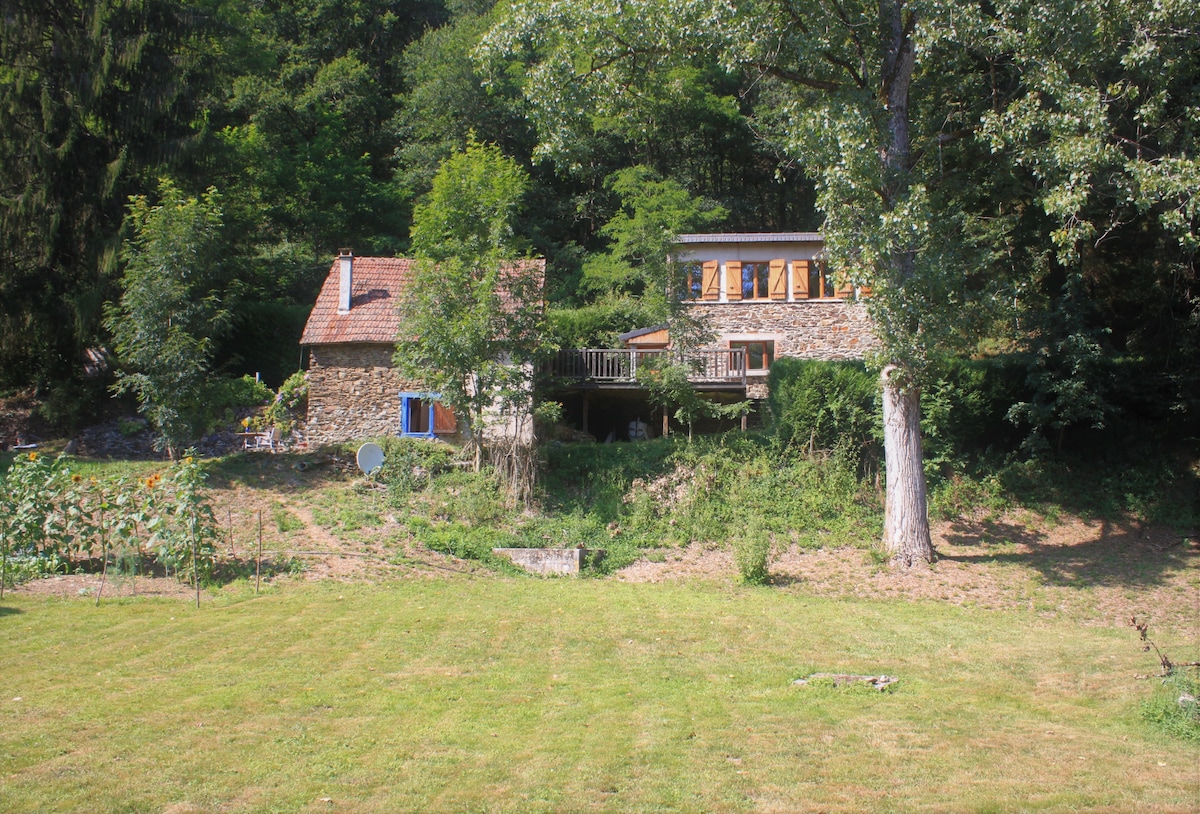 Belle Retraite Naturelle au Coeur du Cantal