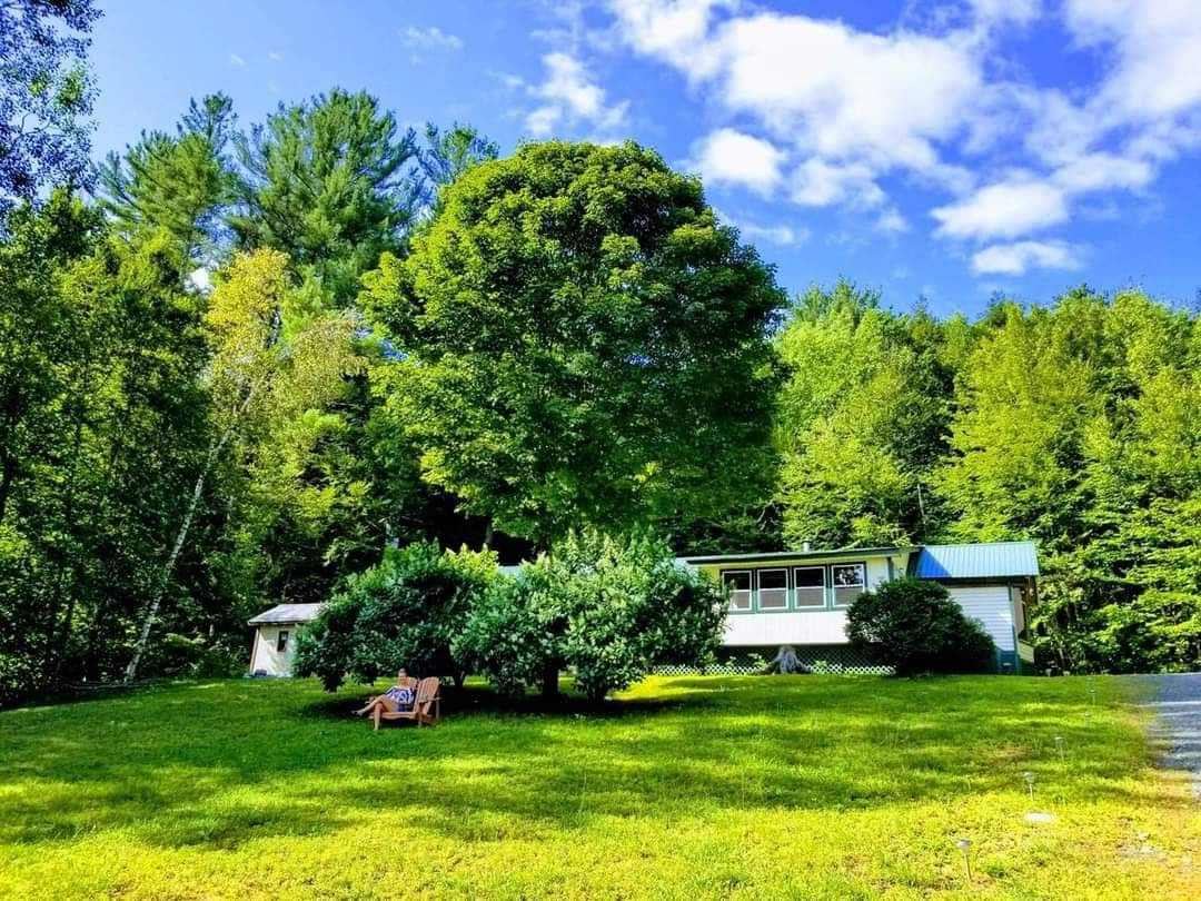 Adirondack cottage on Sacandaga River