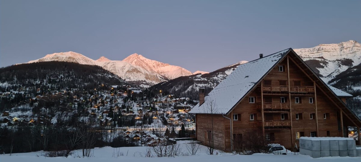 Appart rénové à ALLOS aux pieds des pistes 5 pers