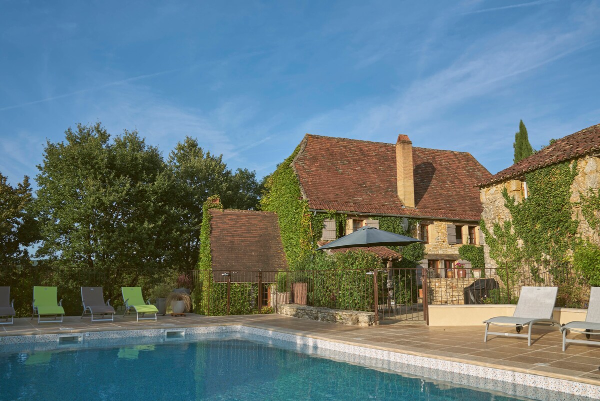 Walnut, an old  stone cottage with stunning views