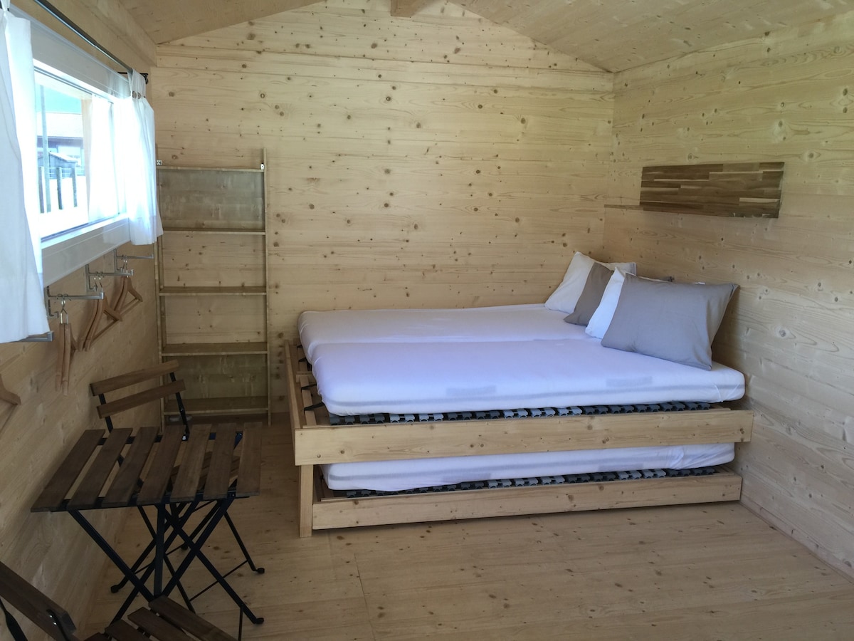 瑞士木屋-露营