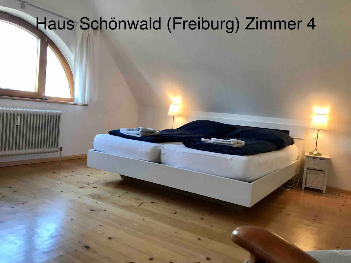 Haus Schönwald 4号房