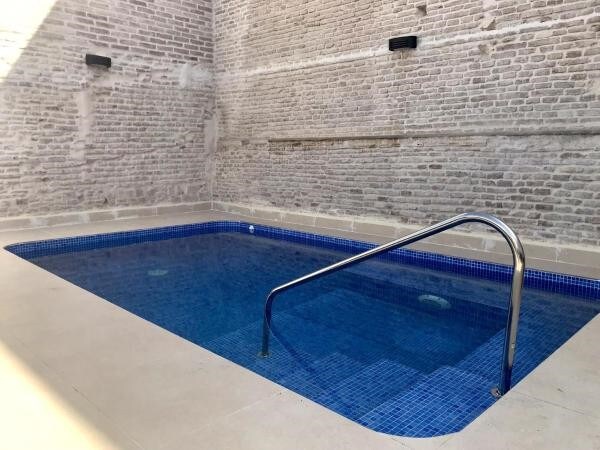 塞维利亚市中心带私人泳池的公寓