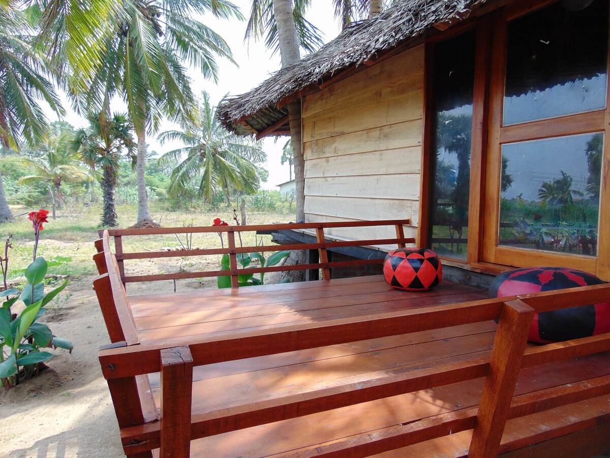 贝拉尼拉维利平房酒店（ Bella Nilaveli Bungalows ）