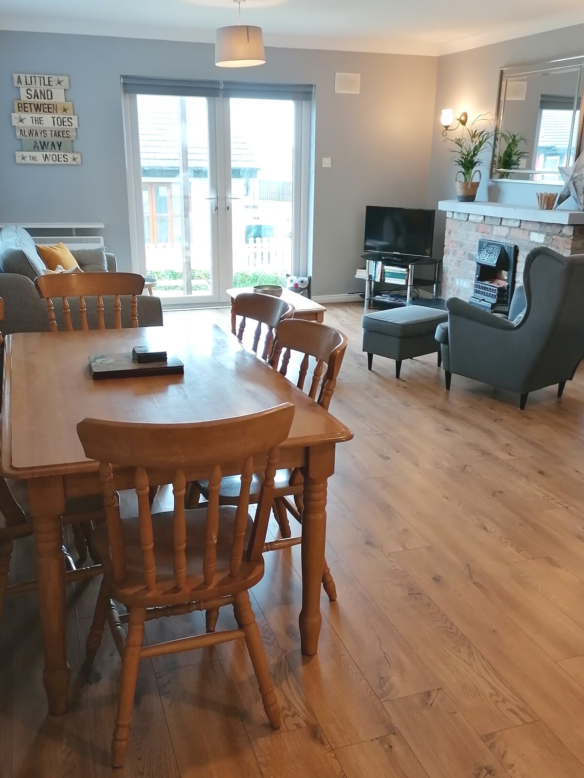 Seaside Apartment Minutes from Tramore Beach