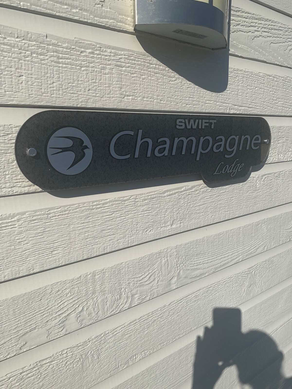 Luxury Champagne Lodge, Stratford-Upon-Avon