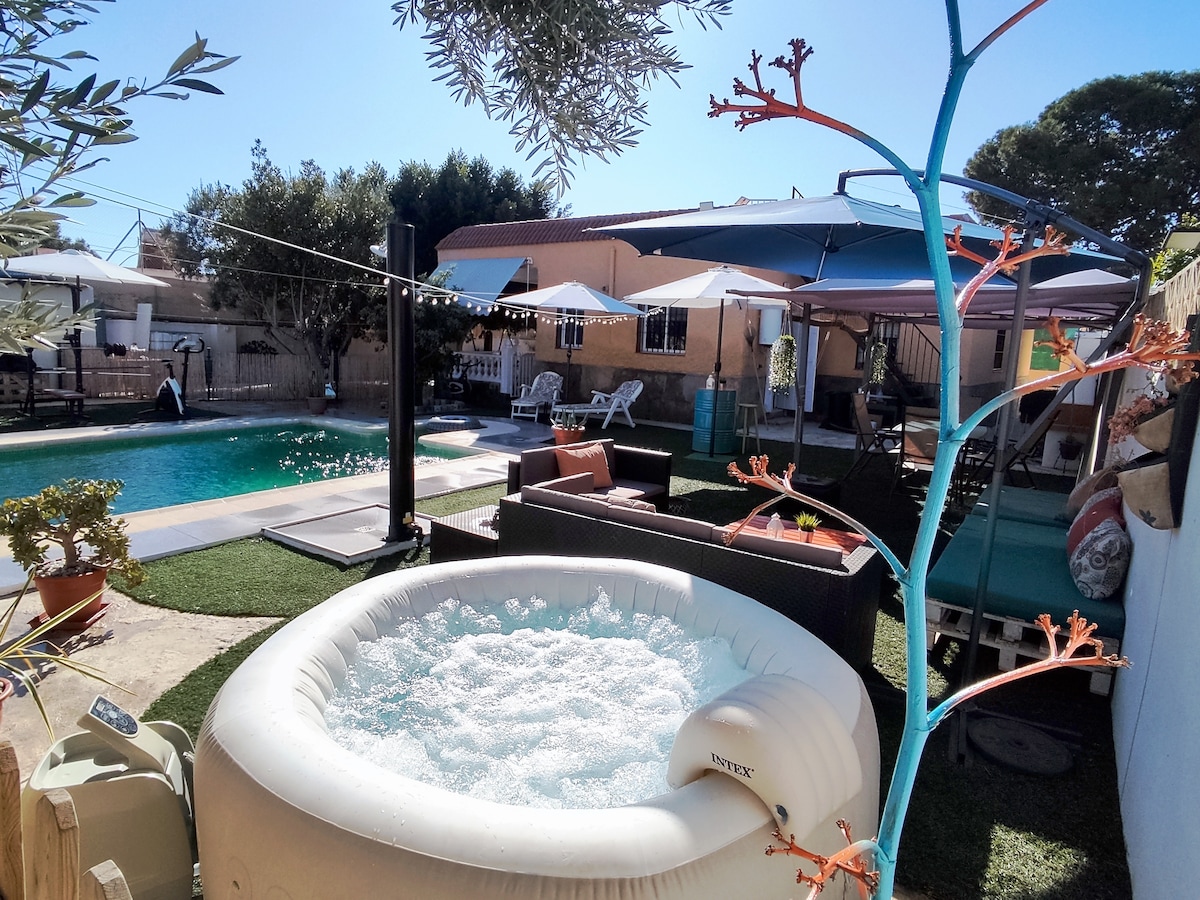 Espectacular Chalet con piscina privada en Almería