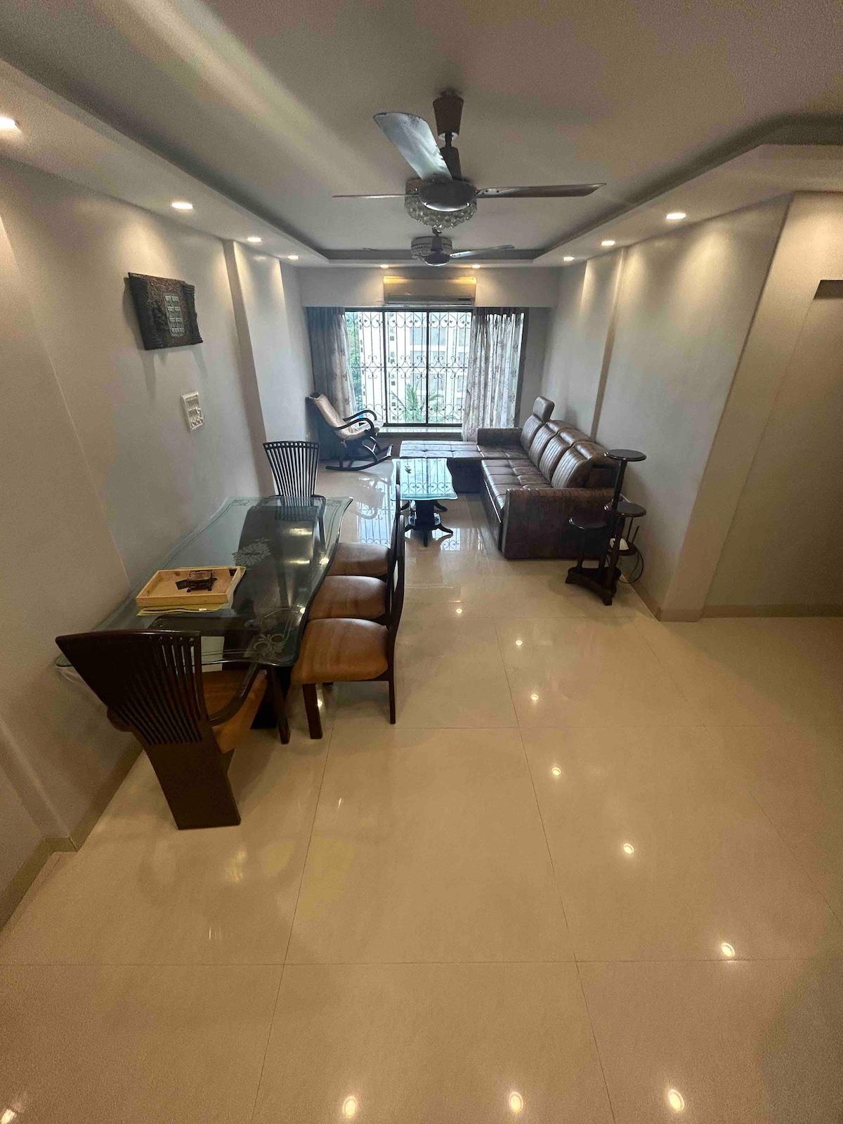 宽敞的2 BHK Khar/Bandra West靠近联合公园