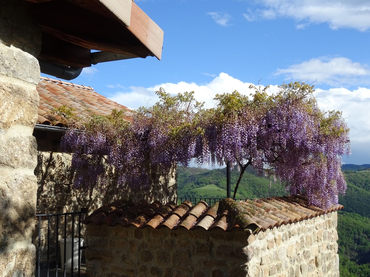 Gîte de Chapelèche "Les Glycines" 4 à 10 personnes