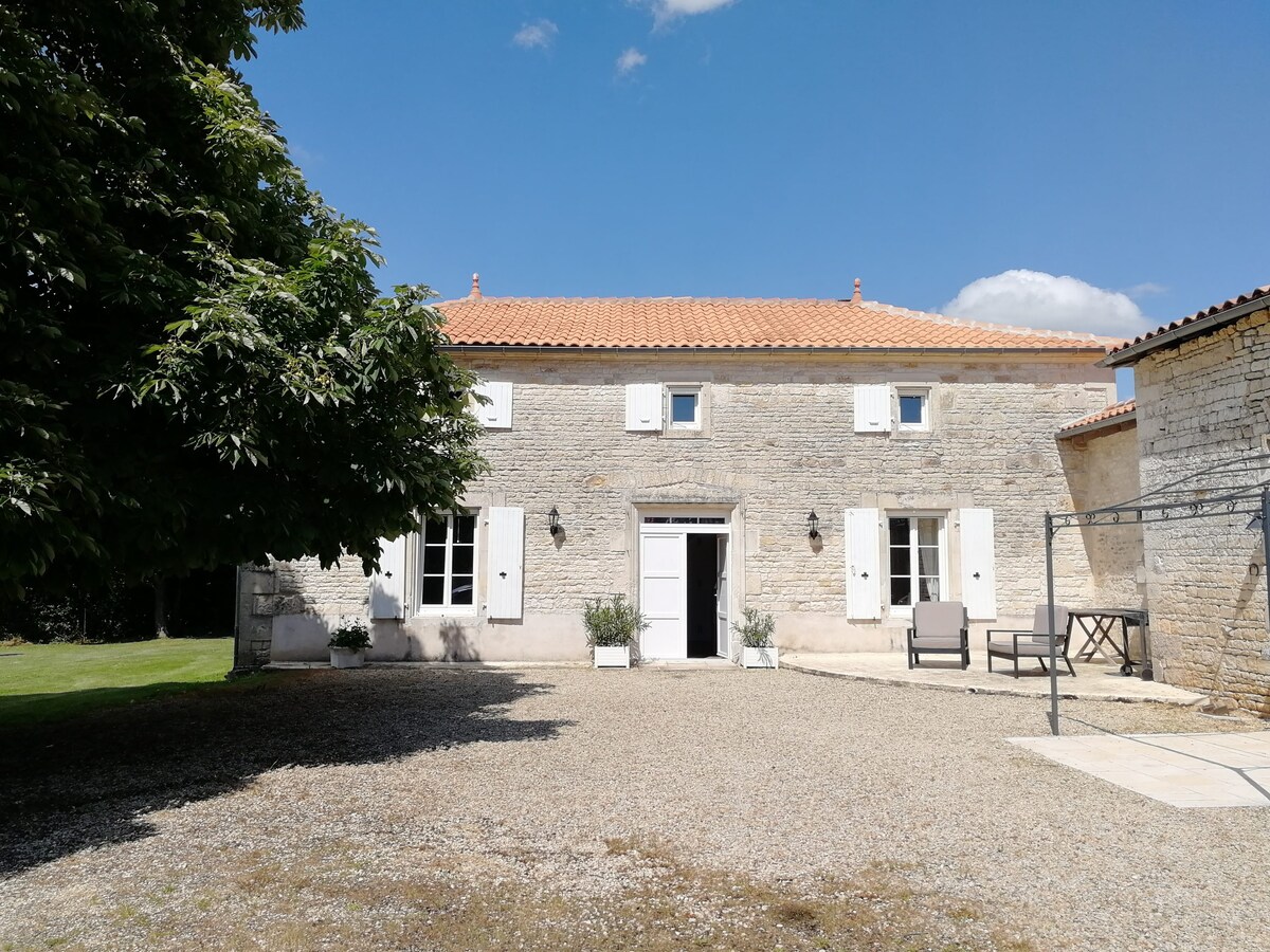 Maison de campagne 15 couchages / Piscine