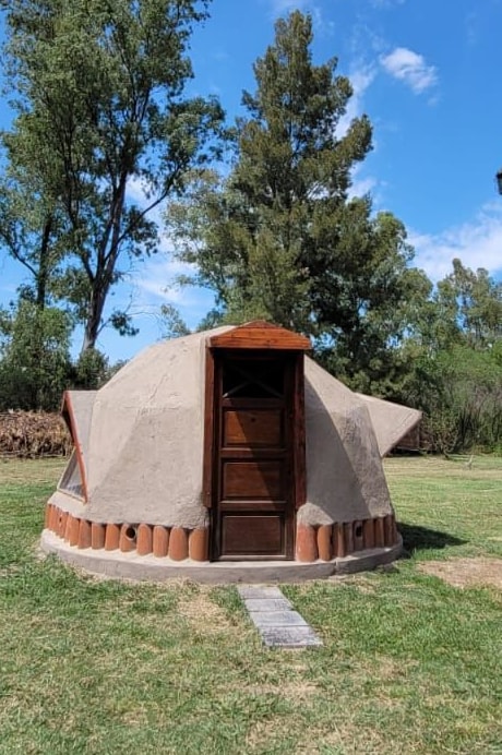 Domo en el campo