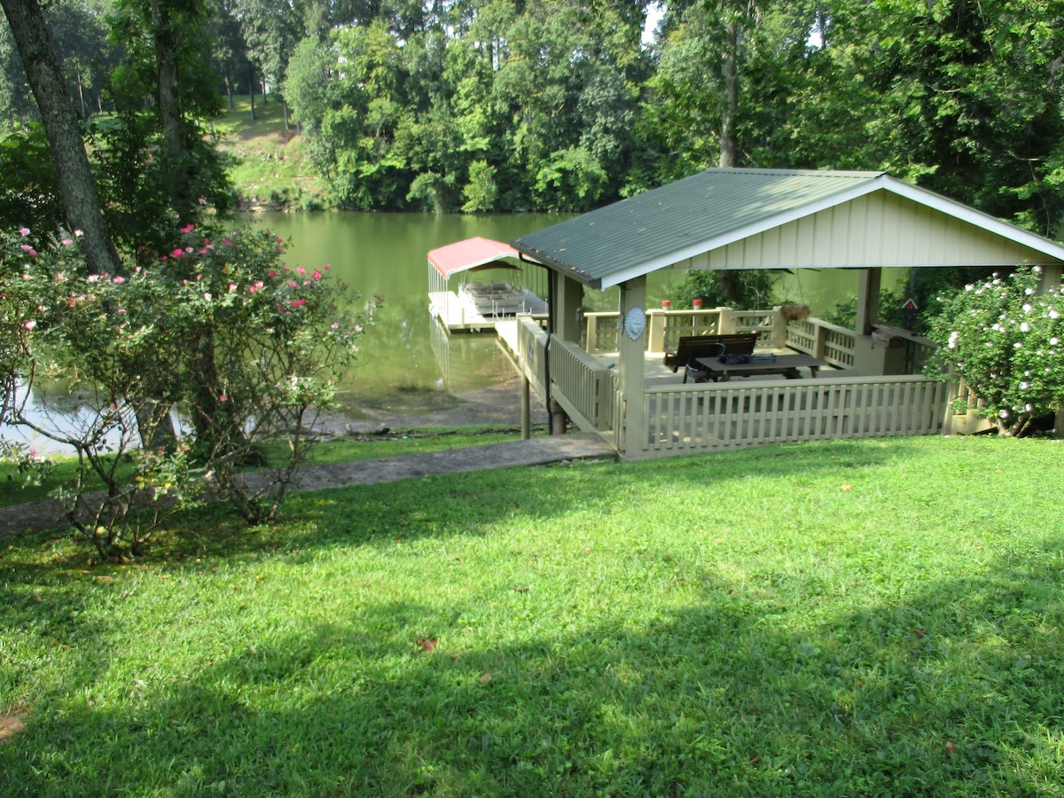 Caney Fork River House