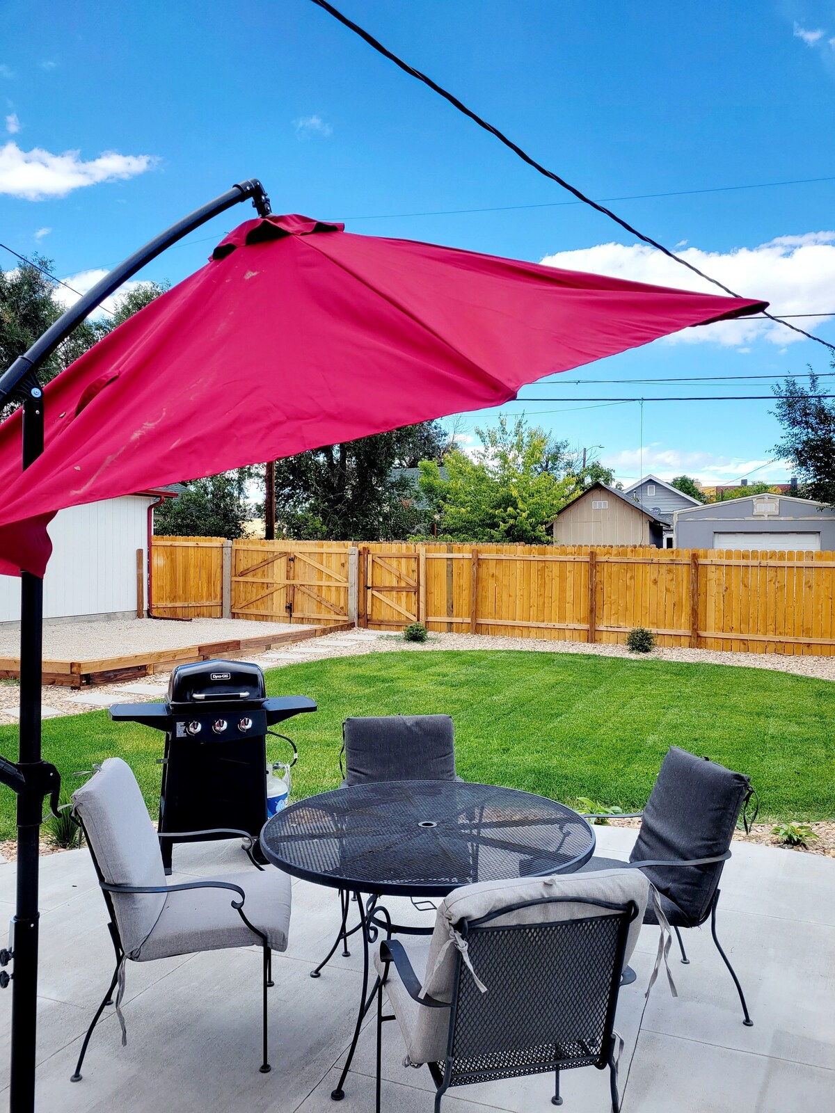 3BR Denver House | Sleeps 13 | AC, Large Yard