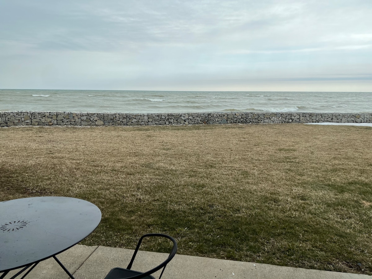 Lakefront Summit Beach Escape, Unit 150E