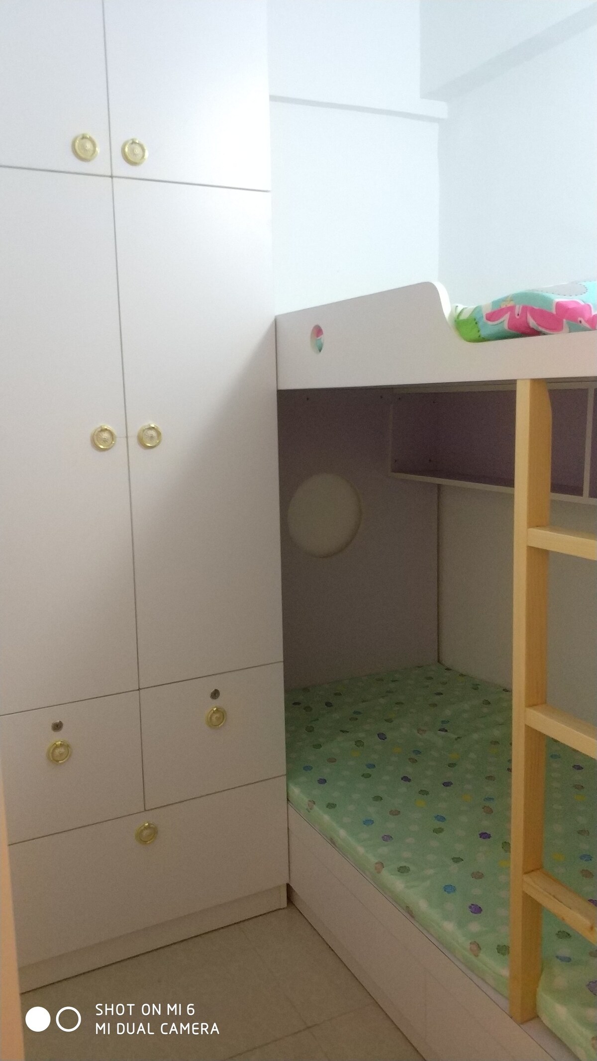 Studio available in Shek Tong Tsui(st4d)