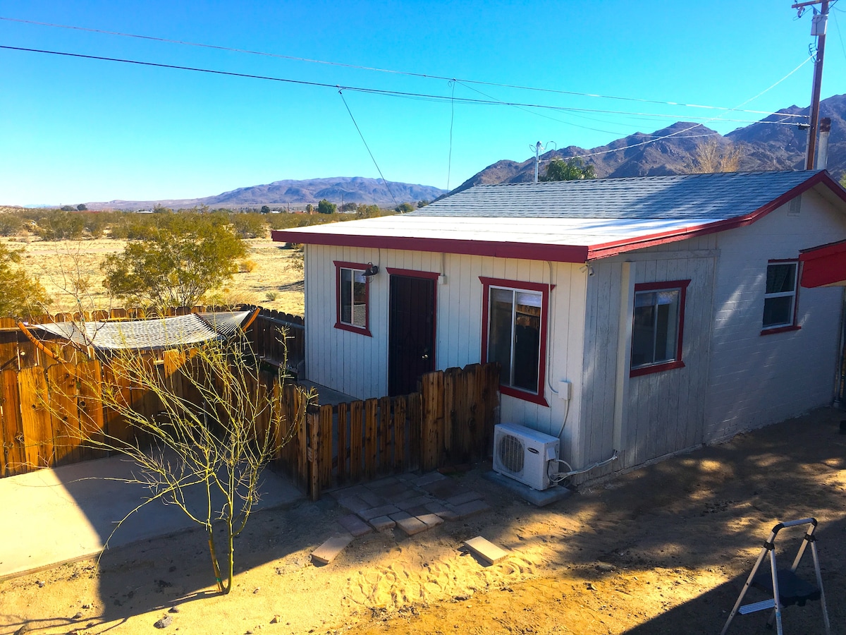 喜欢免费啤酒的小屋！ ！小浪漫小木屋