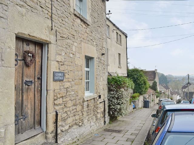 布德拉夫(Bradford-on-Avon)的民宿