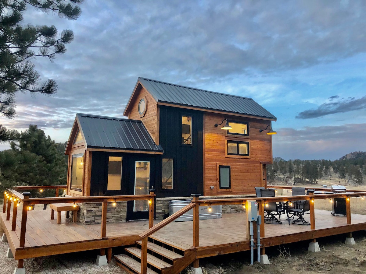 Rustic Modern Tiny House Next To Custer State Park