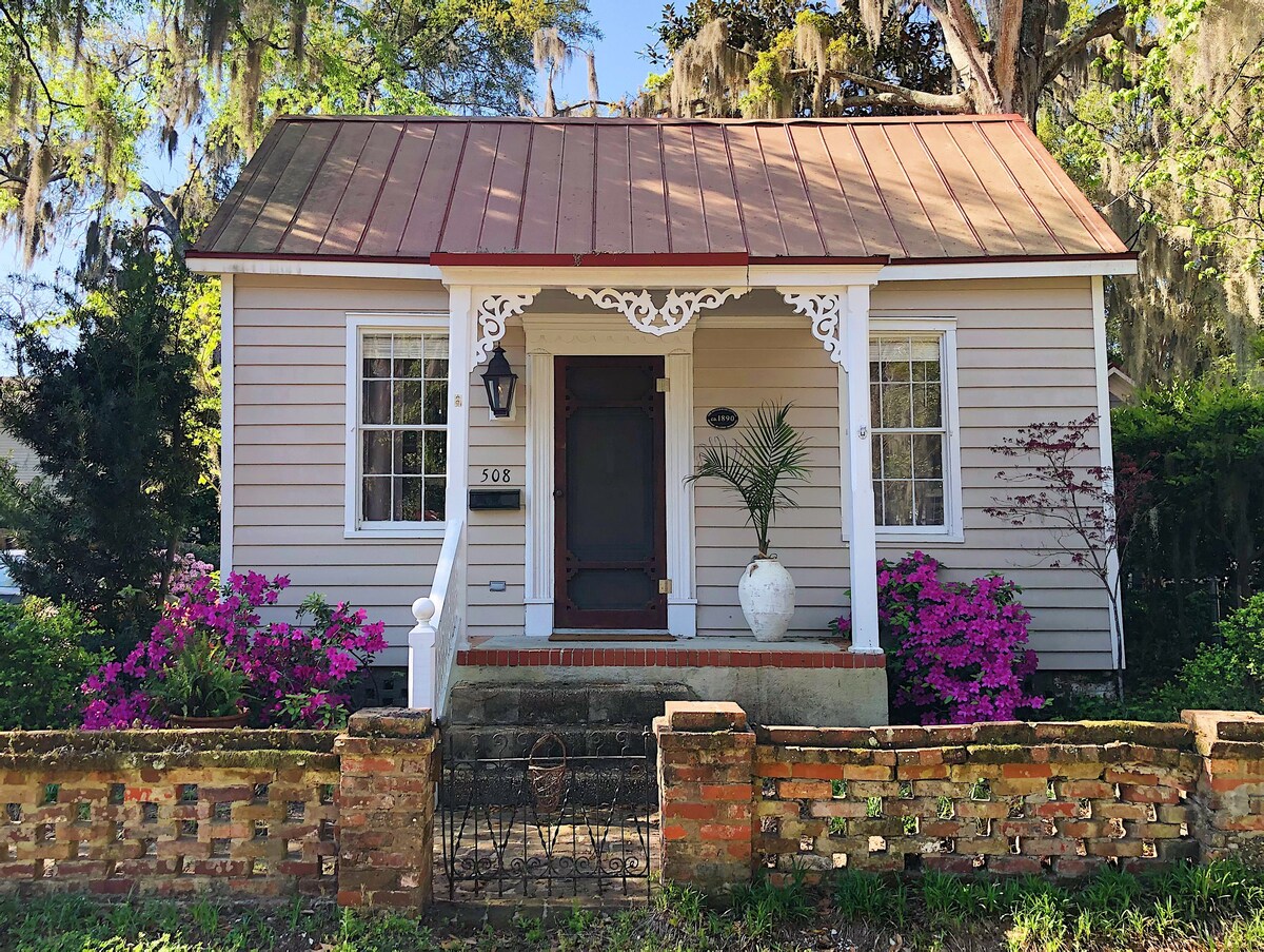 1890年精心修复的历史小屋