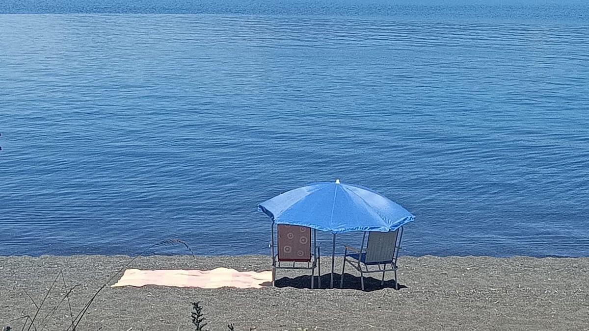 Cabaña en Lican Ray al Borde del Lago