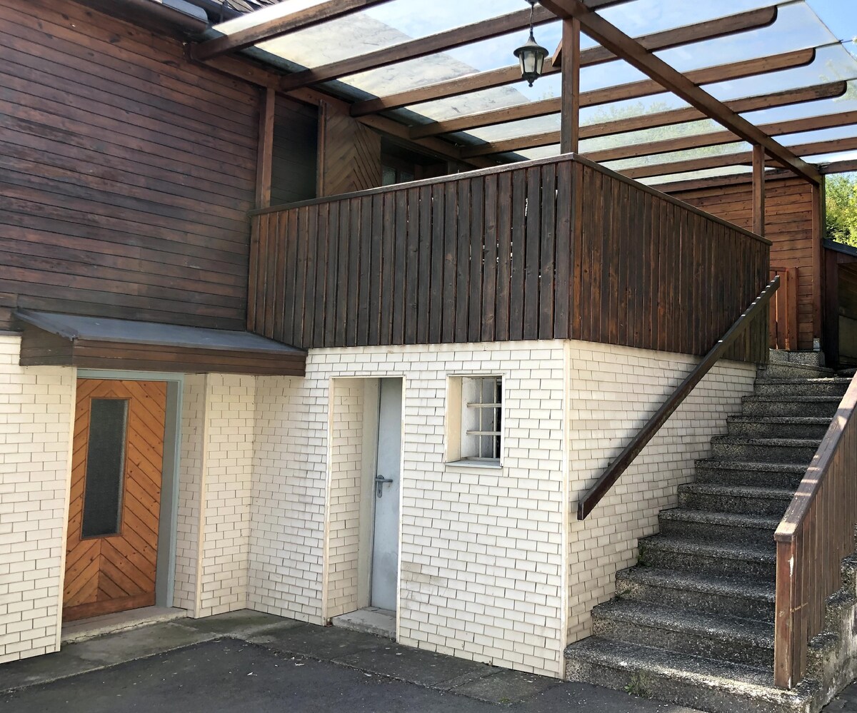 带复古魅力的温馨小屋