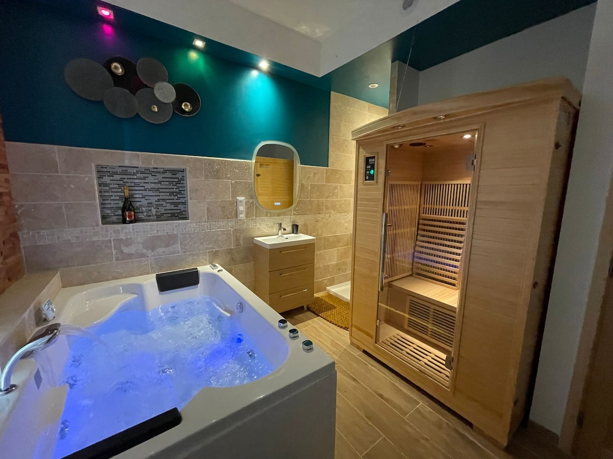 Suite d'amour et détente, jacuzzi et sauna