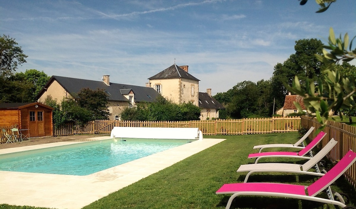 Domaine de Montgenoux Gîte de charme à la campagne