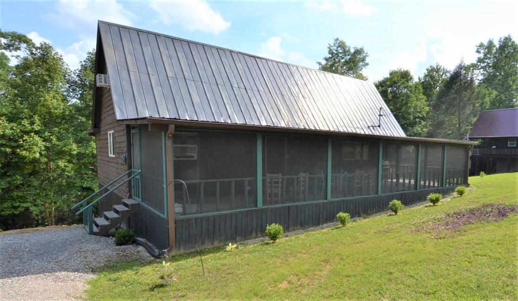 The Cave Run Cabin