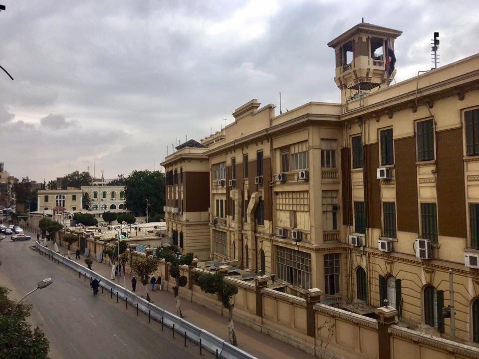 开罗市中心屋顶公寓