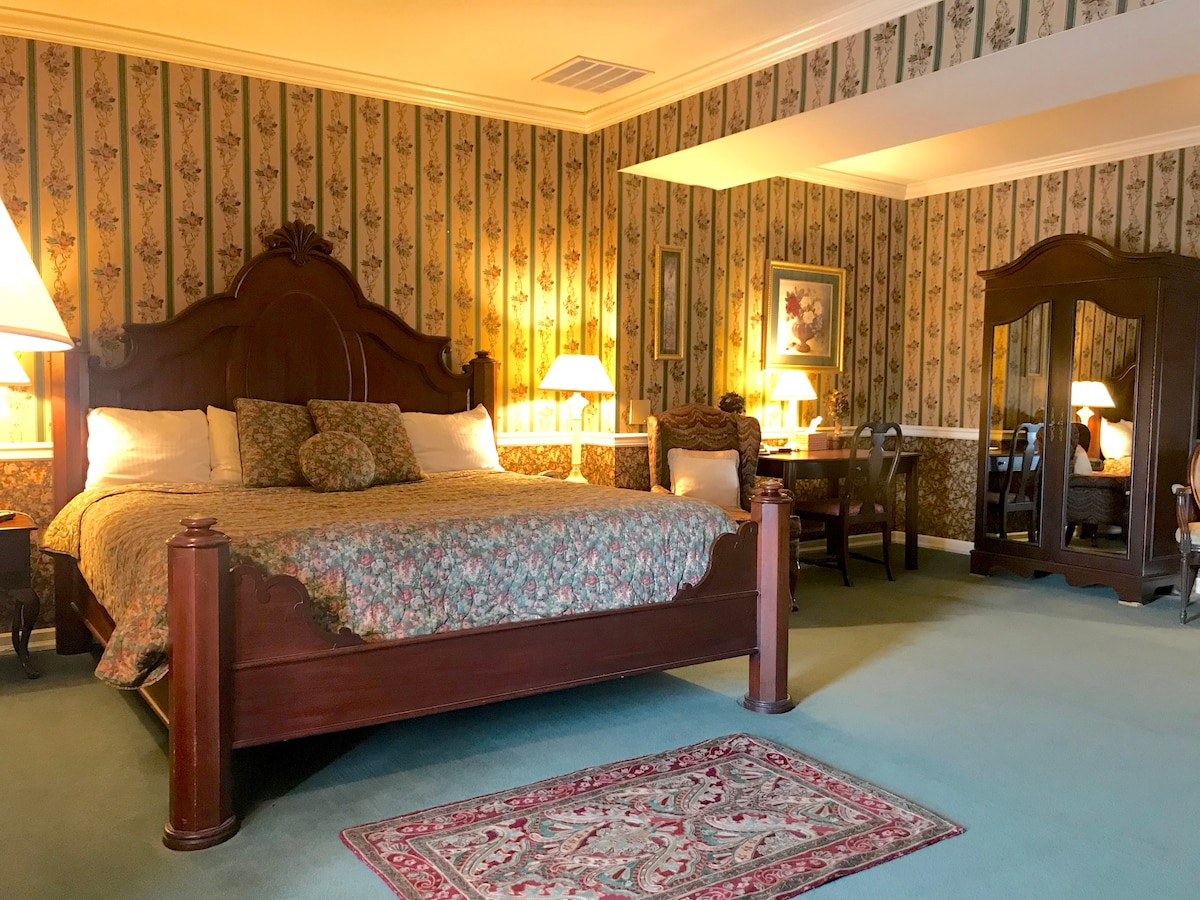 Waynebrook Inn - Anthony Wayne Suite