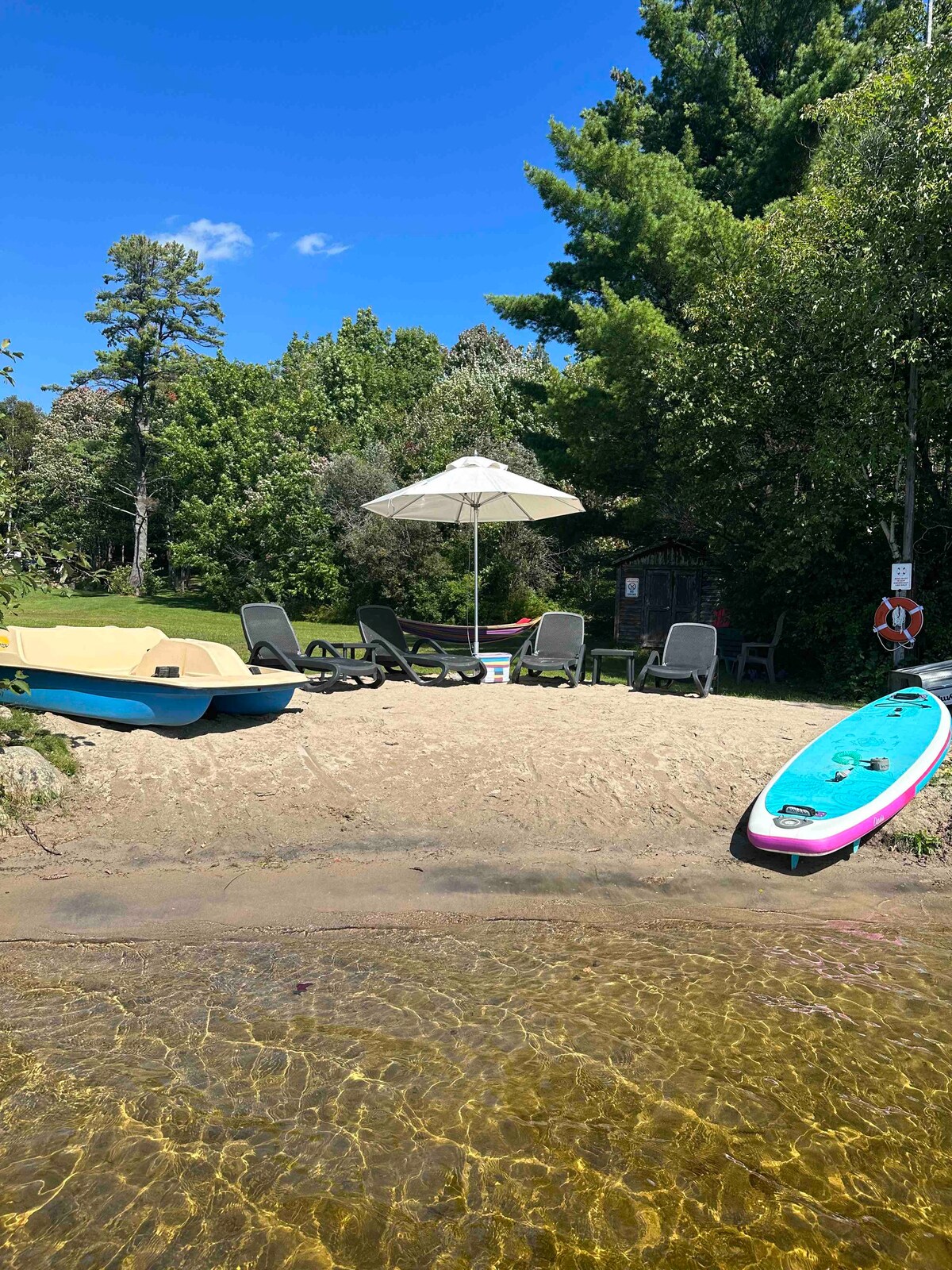 私人海滩上的岛屿景观小屋