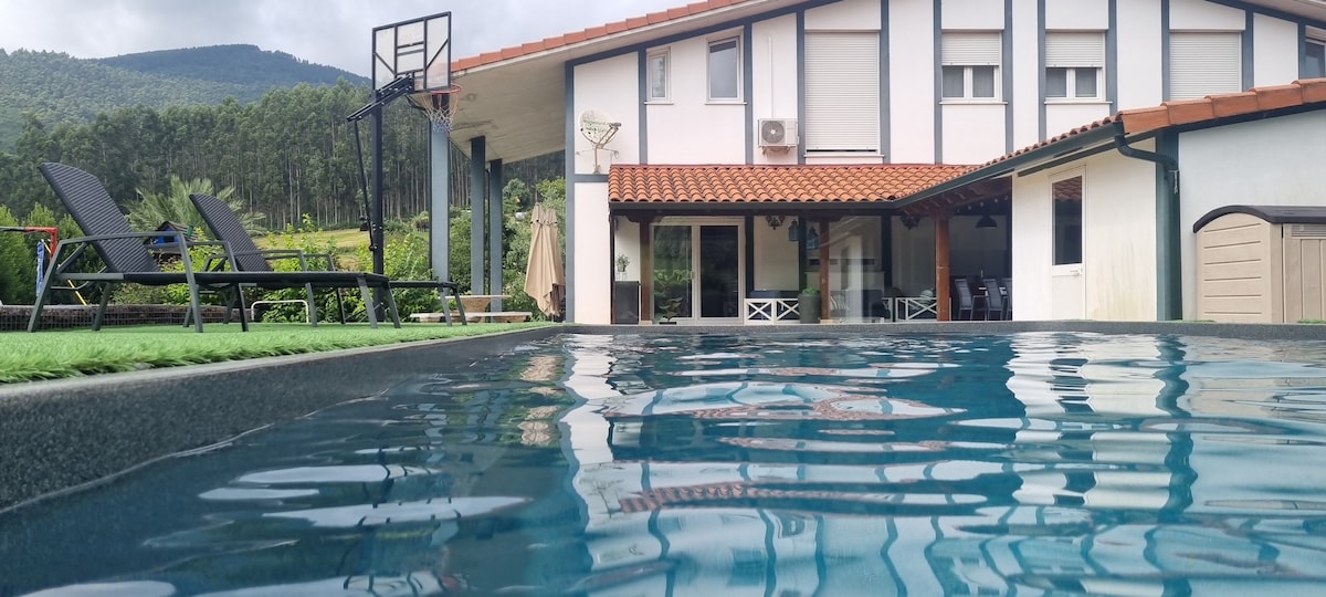 Casa Markaida con piscina