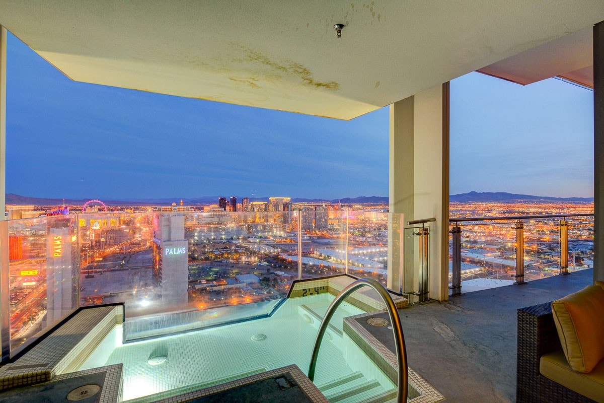 拉斯维加斯大型顶层公寓热水浴缸阳台