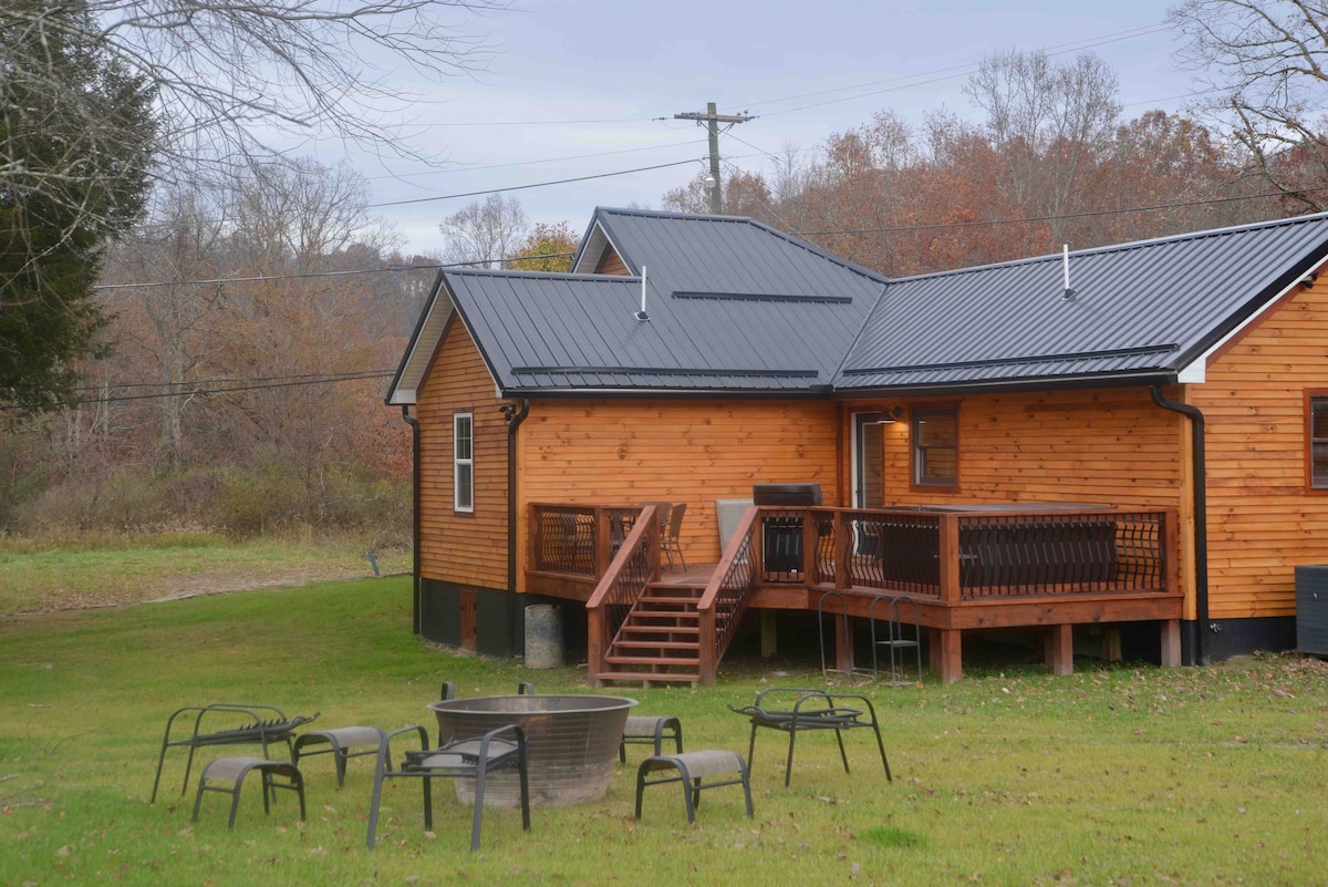 Cheerful Cottage within New River National Park.