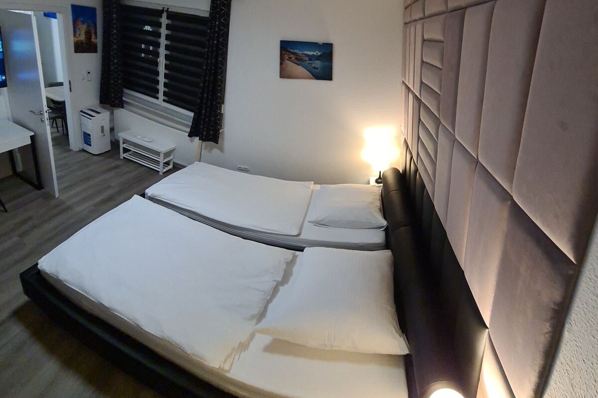 W5 Ferienwohnung mit Klimaanlage & 2 Schlafzimmer
