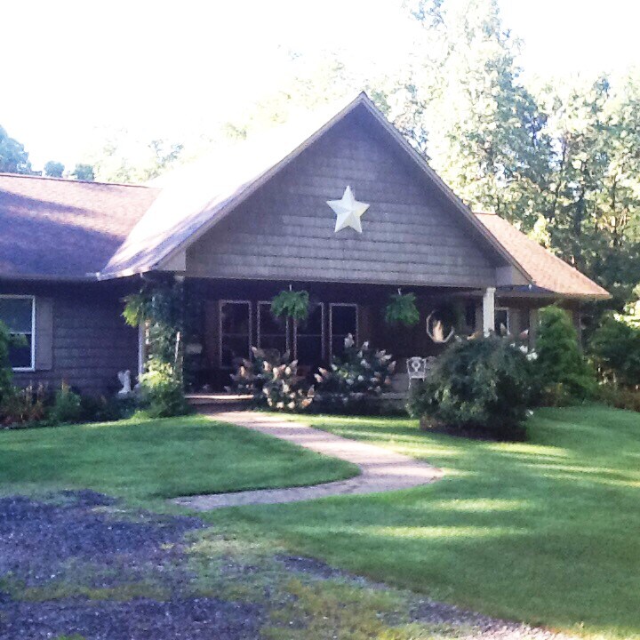 Hidden Ridge Bed & Breakfast Birch Room