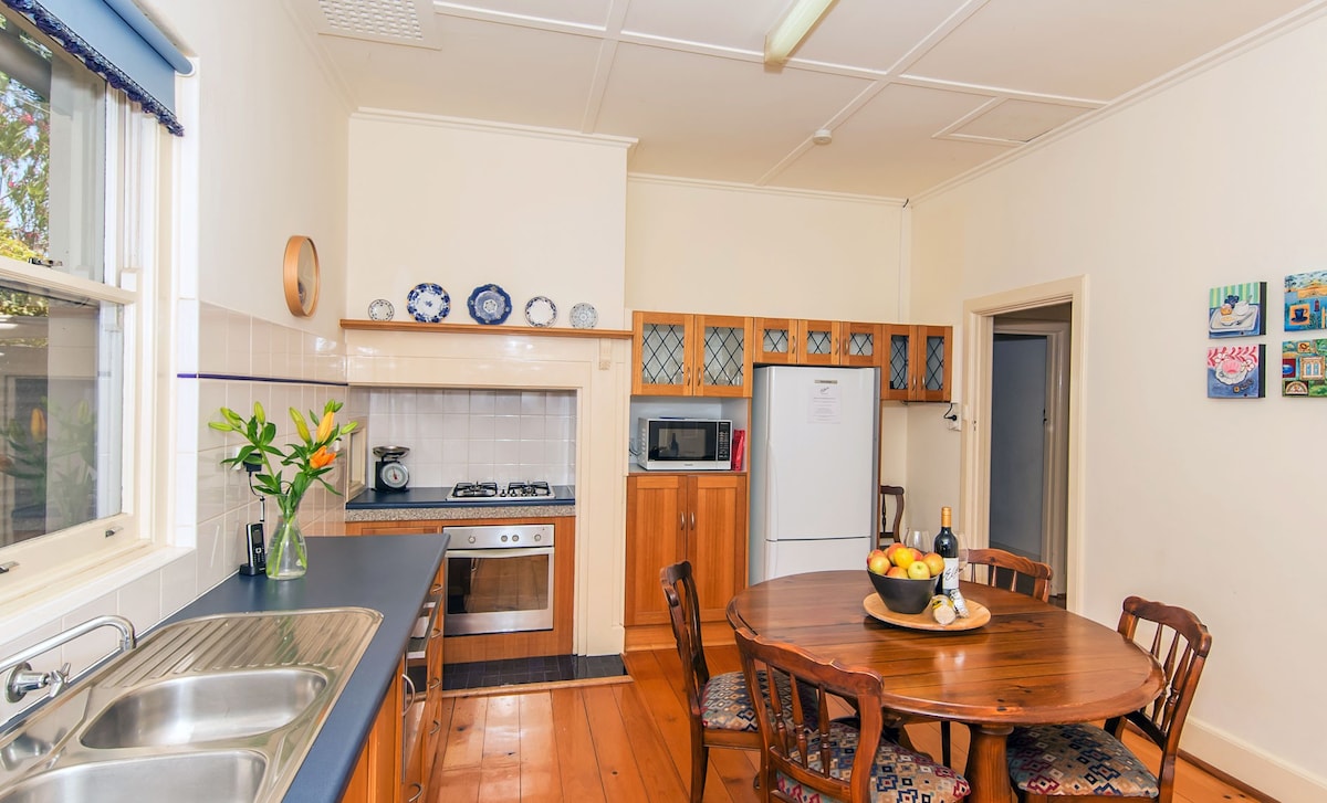 Elderton Wines Guest House