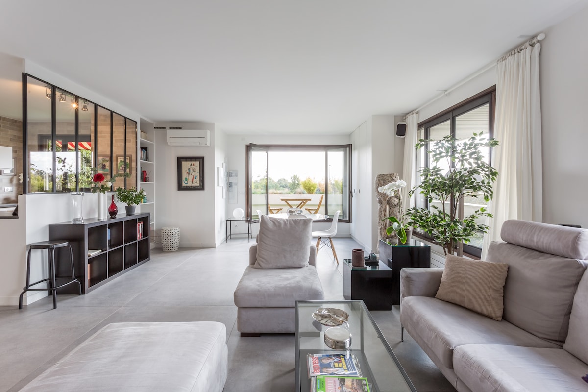 Appartement avec terrasse et vue sur la Seine