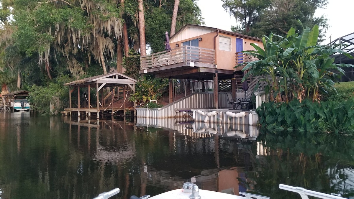 Cypress Boathouse度假屋度假屋