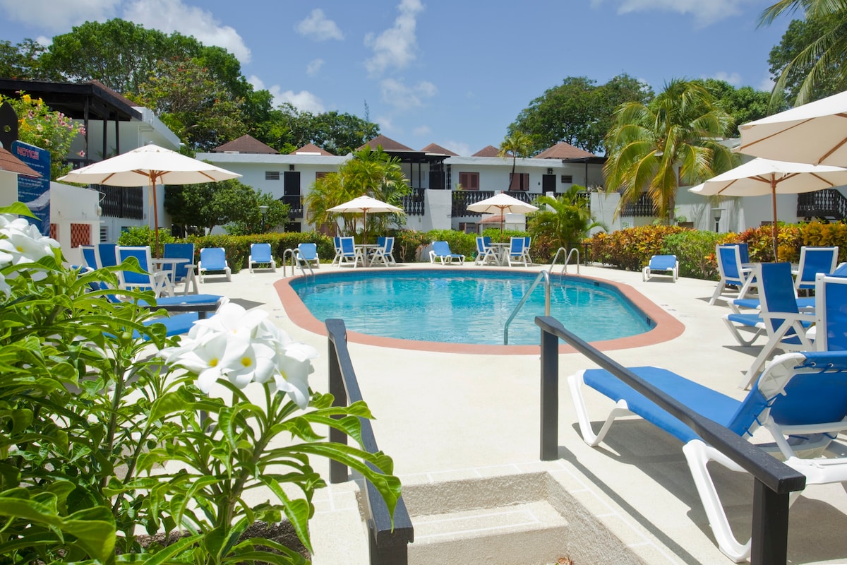 439 Pleasant Hall, Rockley Golf Resort, Barbados